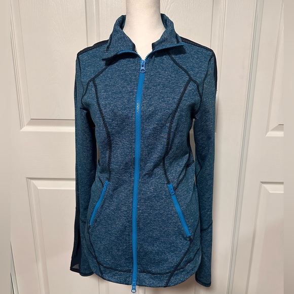 Zella Navy Mesh Back and Sleeves Zip Up Jacket *2 Way Zipper, size M - Picture 2 of 10